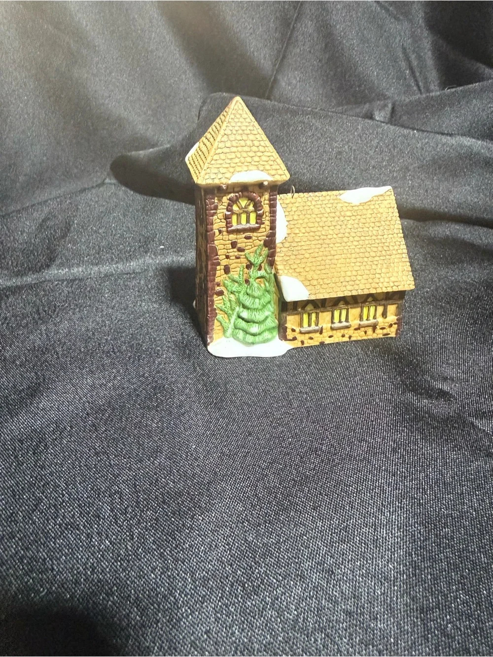 Department 56 decorative village